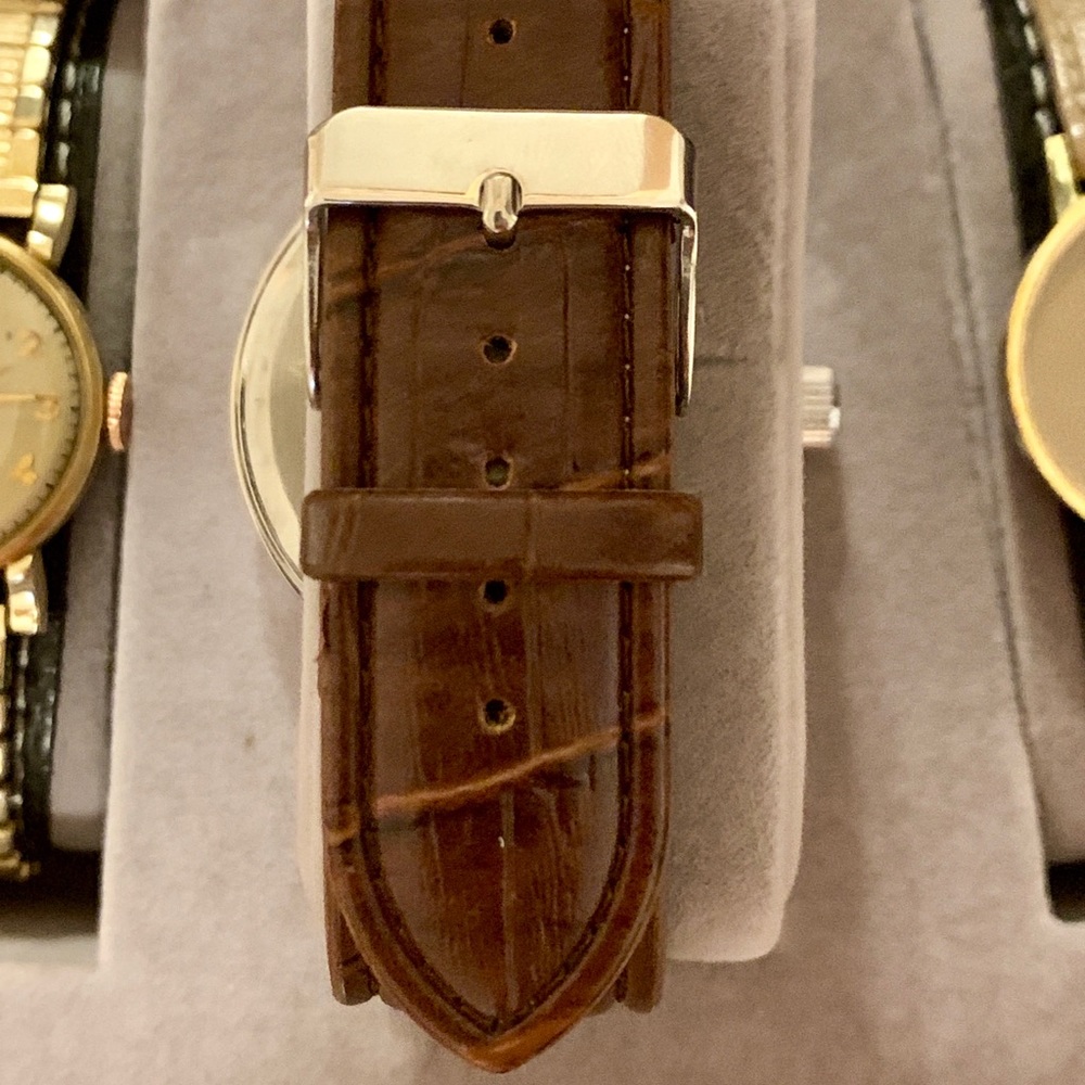 Mens Watch - Picture 2 of 3